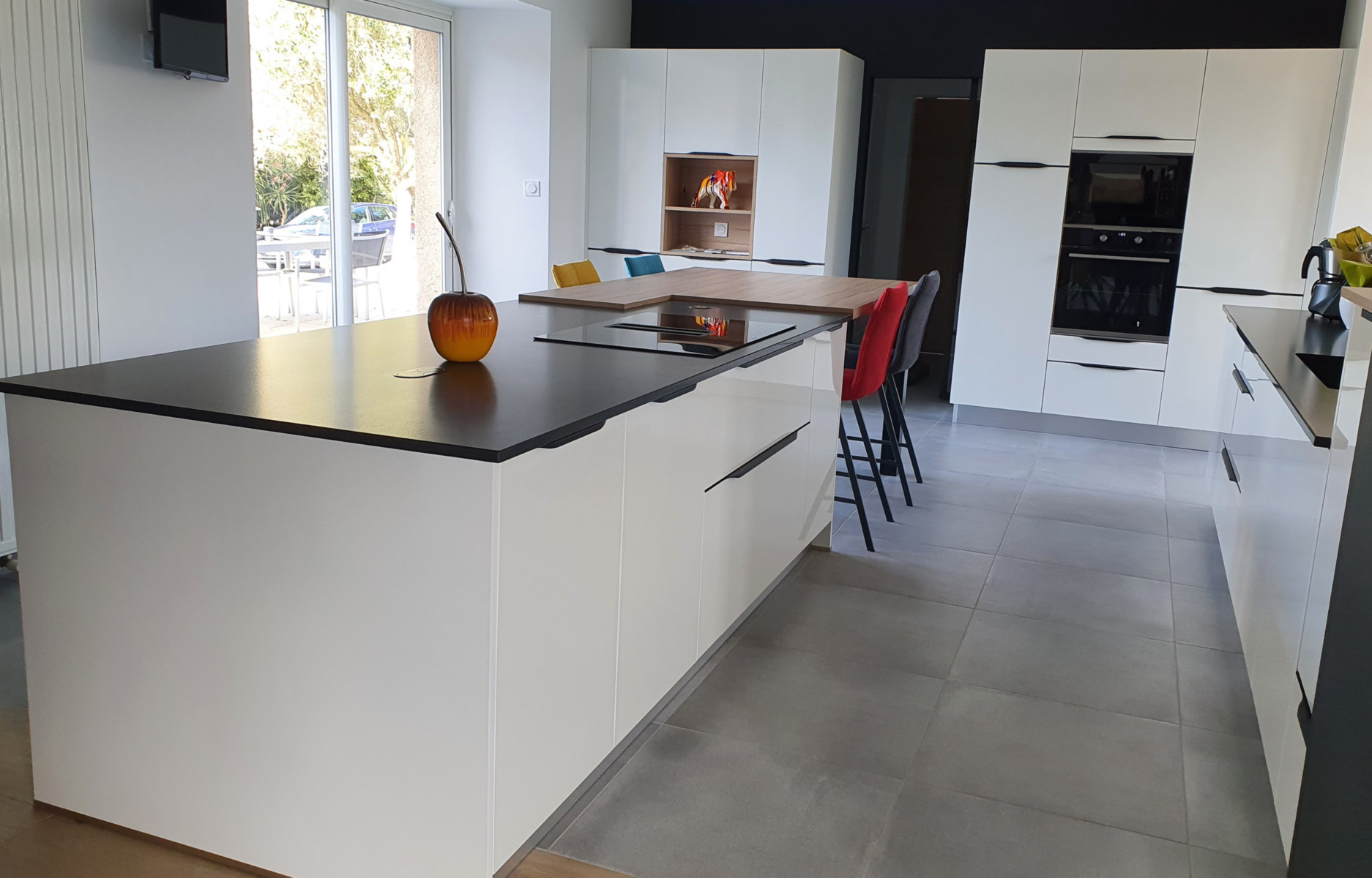 Meubles Pascal Magasin De Meubles Maine Et Loire 49 Blancbrillantpoigneeprofilnoir 1